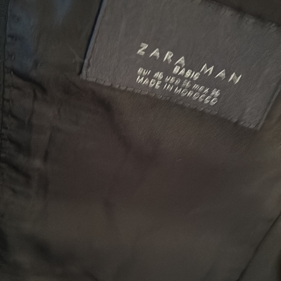 Men s black suit jacket us size 36 from Zara men s basic line. Worn once - Picture 2 of 4
